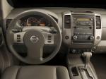 Nissan Frontier Crew Cab 2008 года